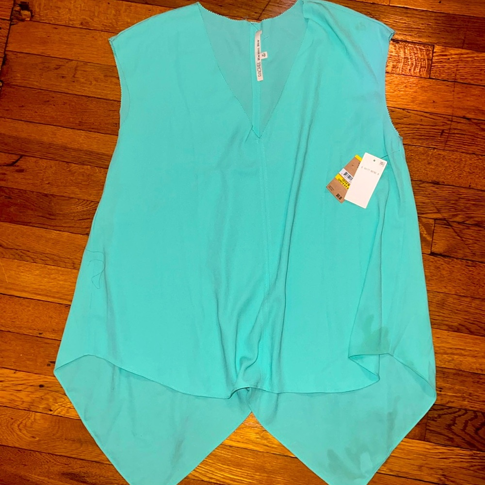 Rachel Ray V neck Blouse
